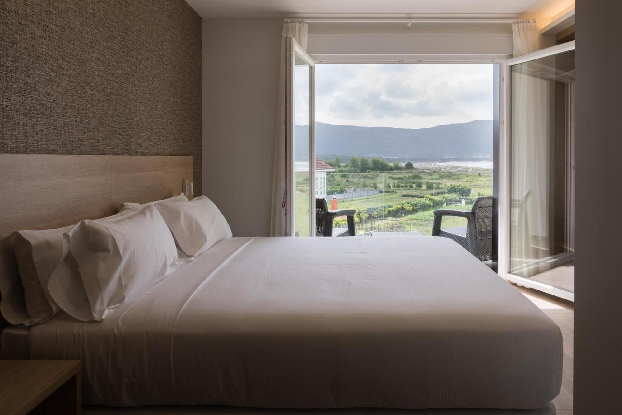 Hotel Spa Meiga Do Mar Кальдебаркос Экстерьер фото
